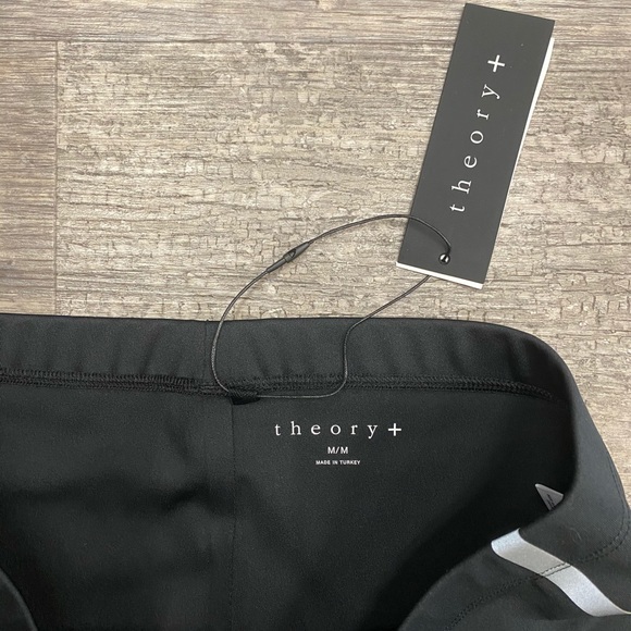 Theory biker shorts NWT - Picture 4 of 5